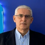 Foto frontal de Andres Guidali, vocal de CASUR